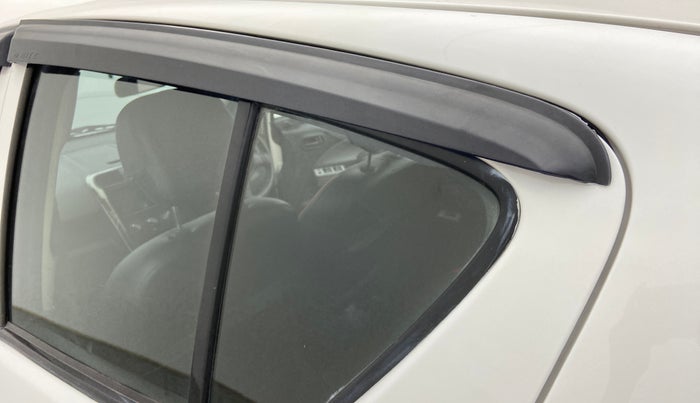 2014 Maruti Ritz LXI, Petrol, Manual, 97,001 km, Rear left door - Door visor damaged