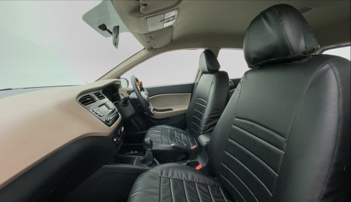 2019 Hyundai Elite i20 1.2 MAGNA PLUS VTVT, Petrol, Manual, 9,642 km, Right Side Front Door Cabin