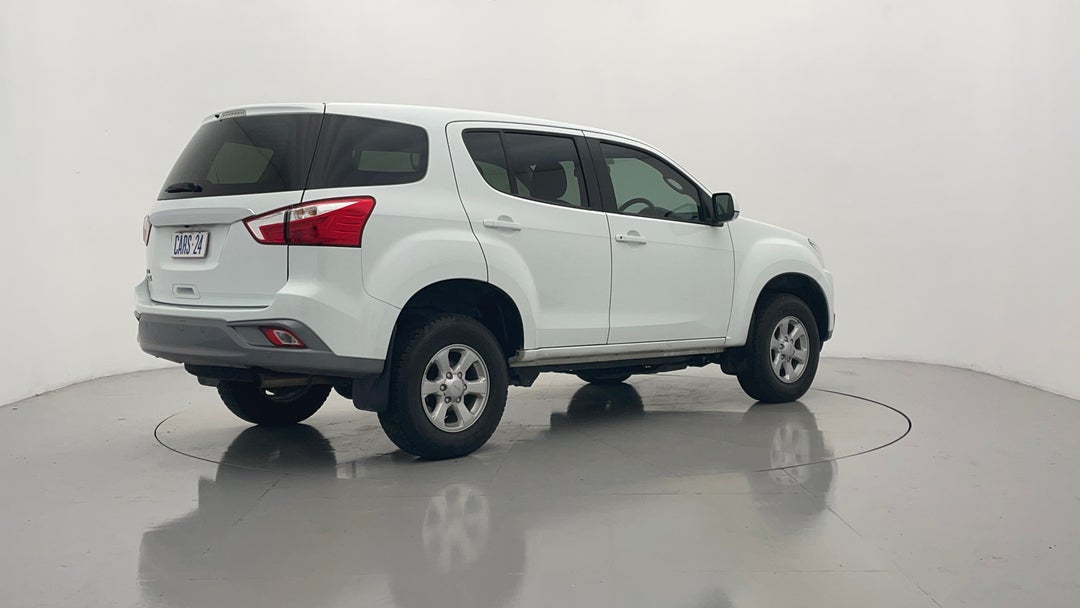 Right Back Diagonal (45- Degree) View