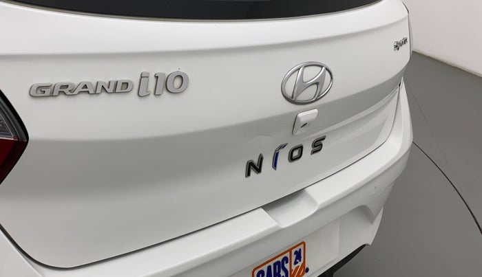 2021 Hyundai GRAND I10 NIOS SPORTZ 1.2 KAPPA VTVT, Petrol, Manual, 42,829 km, Dicky (Boot door) - Minor scratches