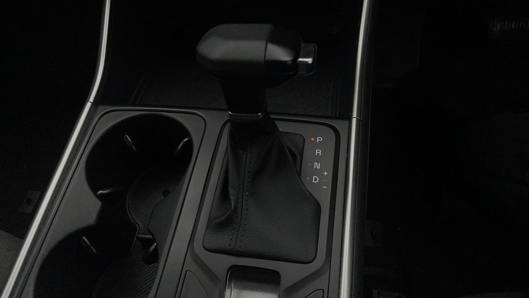 2024 Kia Carnival S, Automatic, 46354 km, Gear Lever 