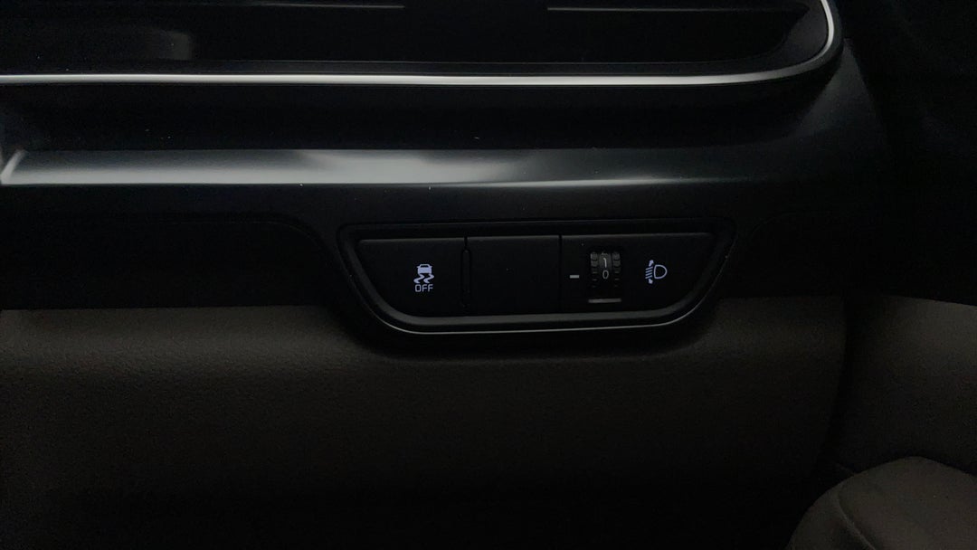 2024 Kia Carnival S, Automatic, 46354 km, Utility Switches/Buttons