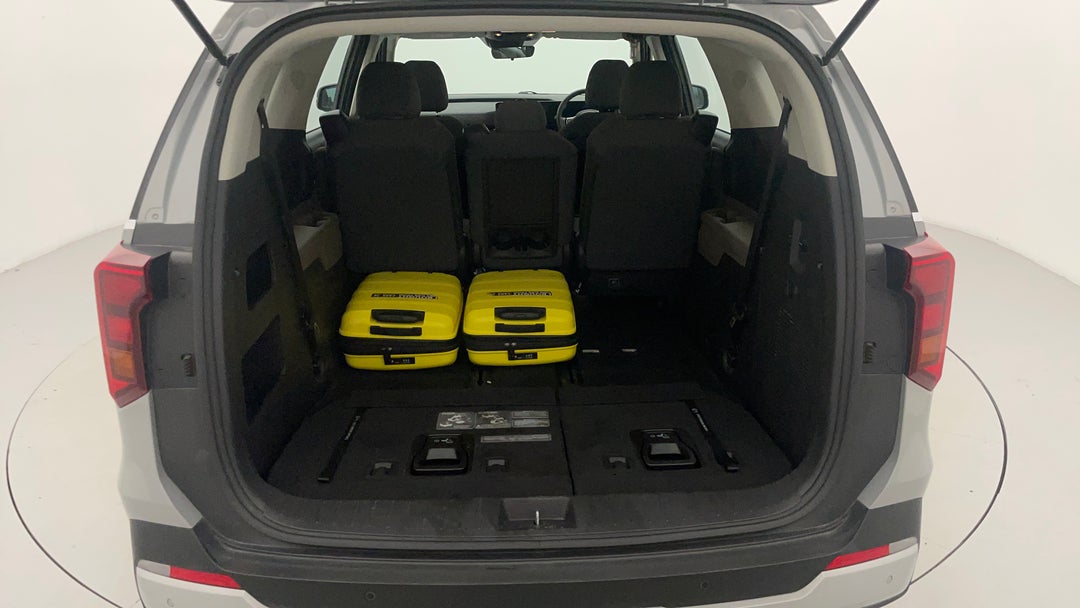 2024 Kia Carnival S, Automatic, 46354 km, Boot Inside View with Luggage