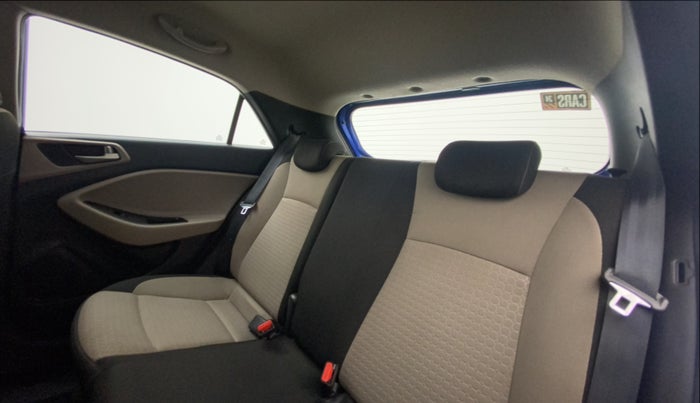 2016 Hyundai Elite i20 ASTA 1.2 (O), Petrol, Manual, 40,292 km, Right Side Rear Door Cabin