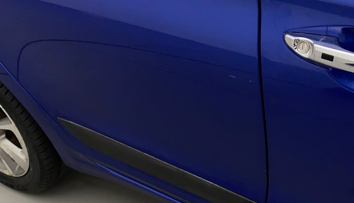 2016 Hyundai Elite i20 ASTA 1.2 (O), Petrol, Manual, 40,292 km, Right rear door - Minor scratches