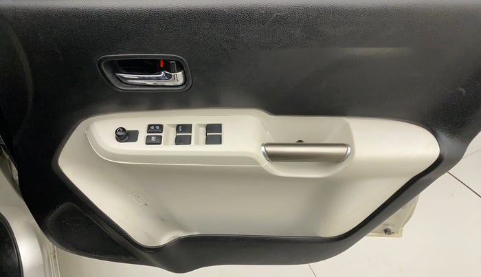 2019 Maruti IGNIS DELTA 1.2, Petrol, Manual, 67,221 km, Driver Side Door Panels Control