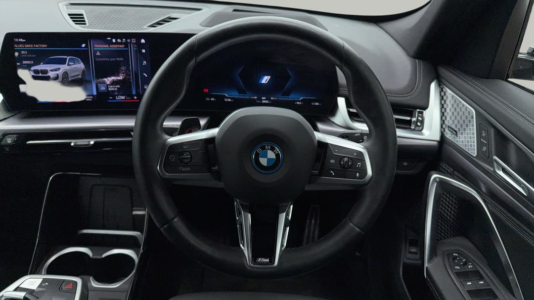 2023 BMW Ix1 xDrive30 M Sport, Automatic, 28092 km, Steering Wheel Close-up