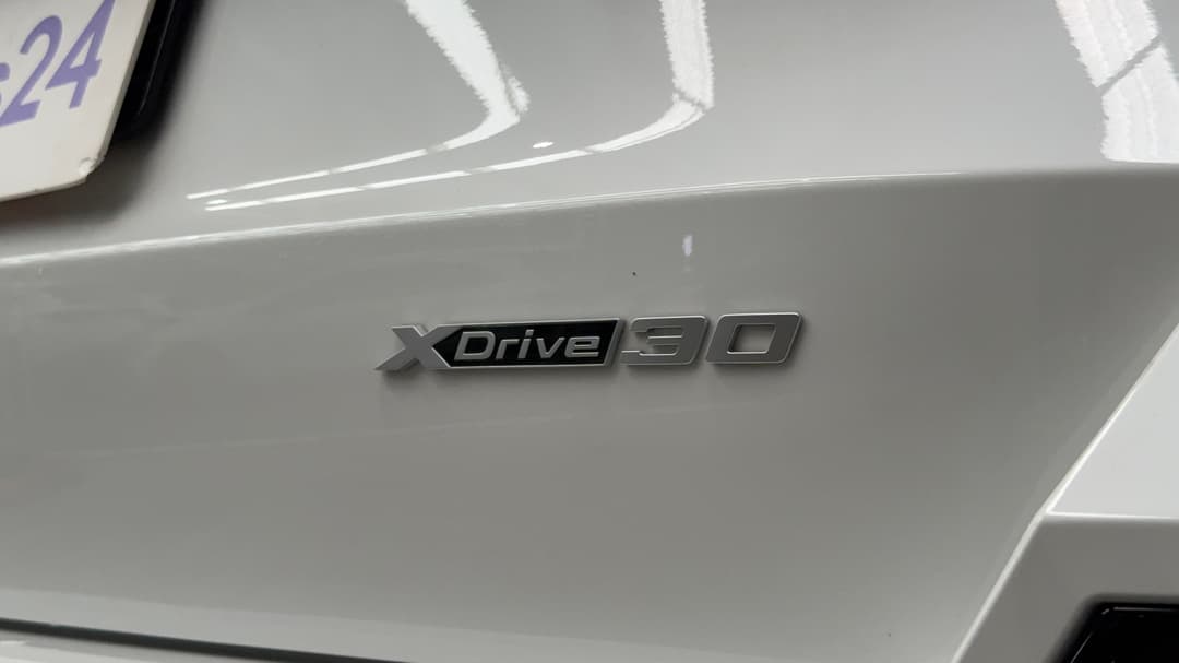 2023 BMW Ix1 xDrive30 M Sport, Automatic, 28092 km, Badge (Boot Right Side)