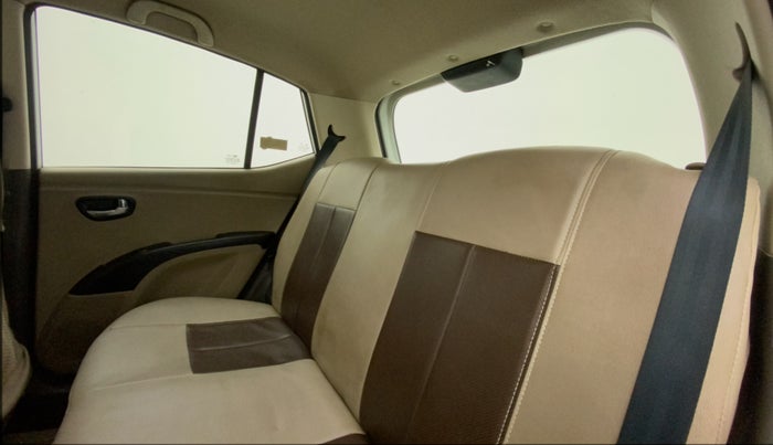 2011 Hyundai i10 MAGNA 1.2, Petrol, Manual, 33,230 km, Right Side Rear Door Cabin