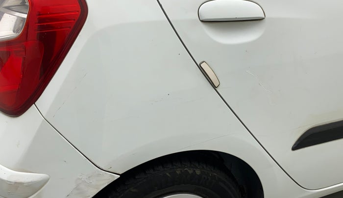 2011 Hyundai i10 MAGNA 1.2, Petrol, Manual, 33,230 km, Right quarter panel - Minor scratches