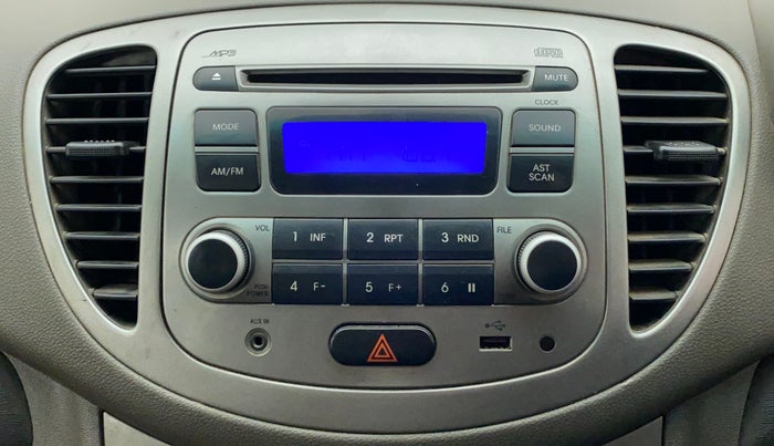 2011 Hyundai i10 MAGNA 1.2, Petrol, Manual, 33,230 km, Infotainment System