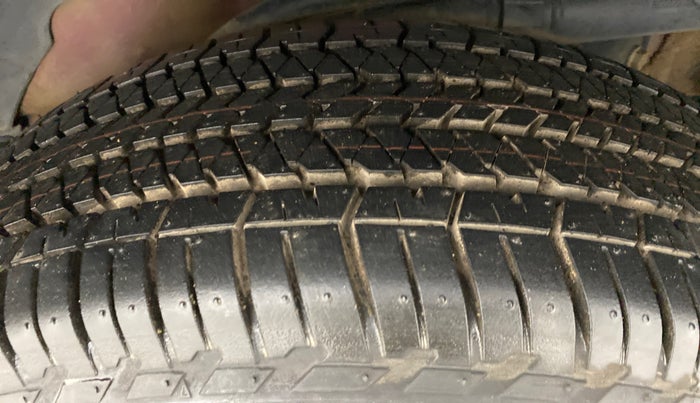 2019 Mahindra XUV500 W7, Diesel, Manual, 31,147 km, Left Rear Tyre Tread