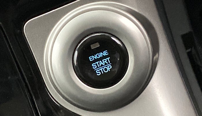2019 Mahindra XUV500 W7, Diesel, Manual, 31,147 km, Keyless Start/ Stop Button