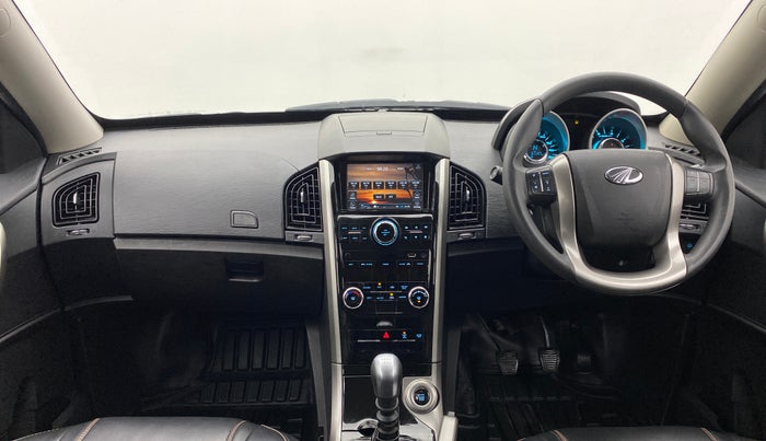 2019 Mahindra XUV500 W7, Diesel, Manual, 31,147 km, Dashboard