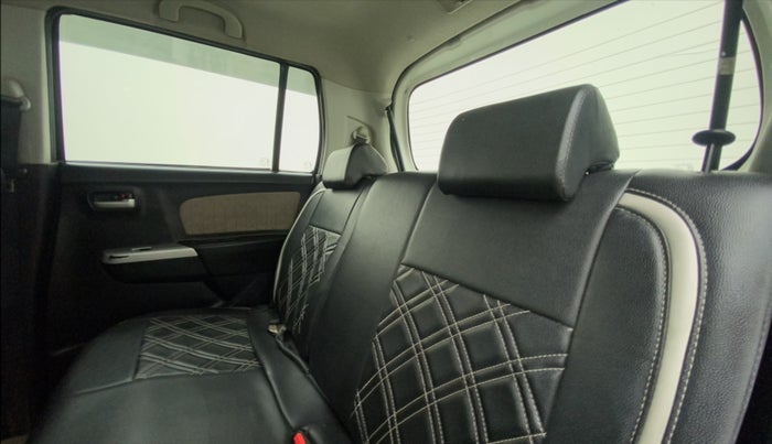 2016 Maruti Wagon R 1.0 VXI, CNG, Manual, 61,363 km, Right Side Rear Door Cabin