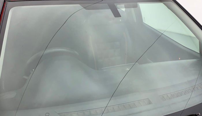 2016 Maruti Baleno ALPHA DIESEL 1.3, Diesel, Manual, 98,914 km, Front windshield - Minor spot on windshield