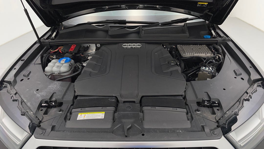 Open Bonnet (Engine)