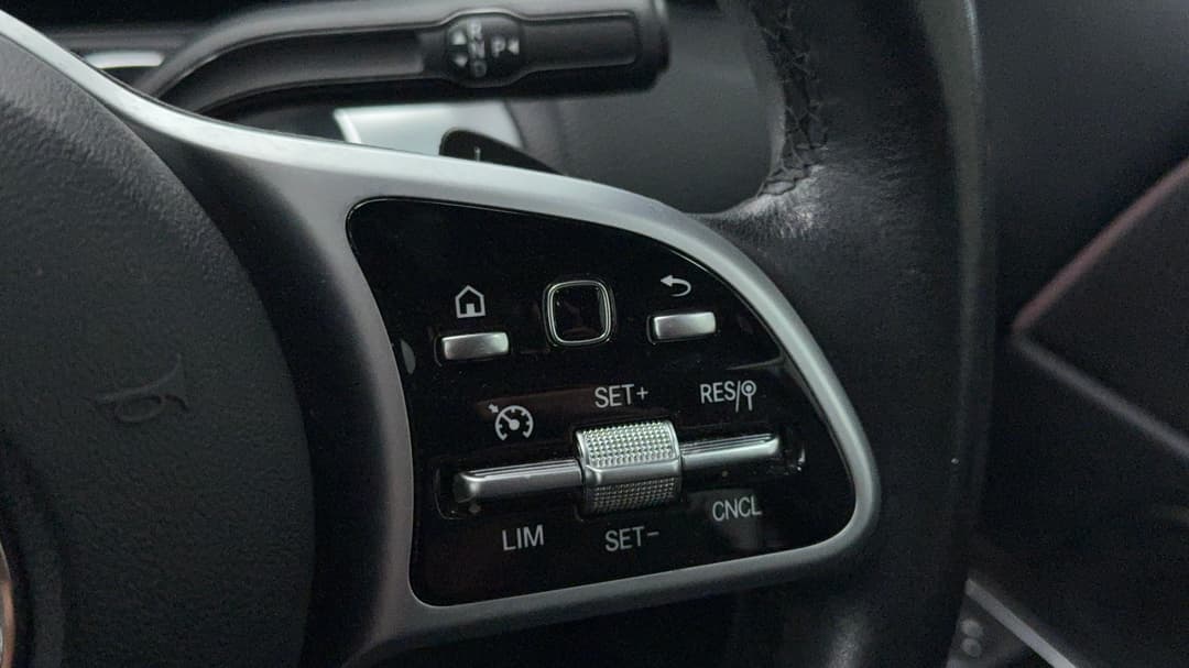 2020 Mercedes-benz Glb 200, Automatic, 49137 km, Cruise Control