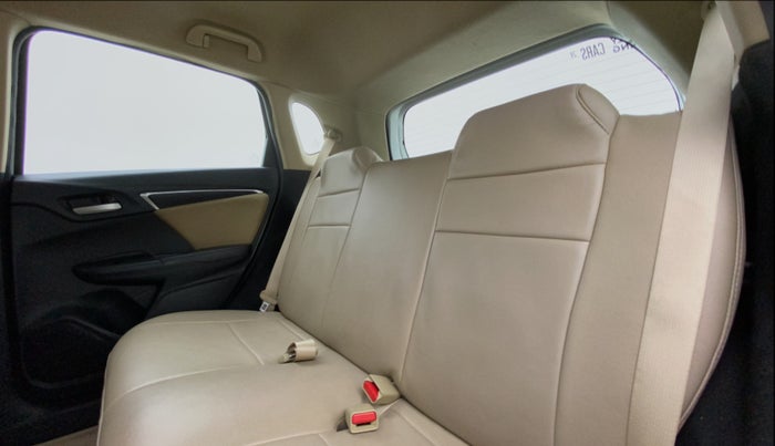 2018 Honda Jazz 1.2 V MT, Petrol, Manual, 54,834 km, Right Side Rear Door Cabin