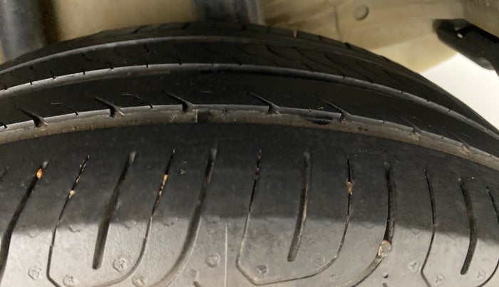 2018 Honda Jazz 1.2 V MT, Petrol, Manual, 54,834 km, Left Rear Tyre Tread