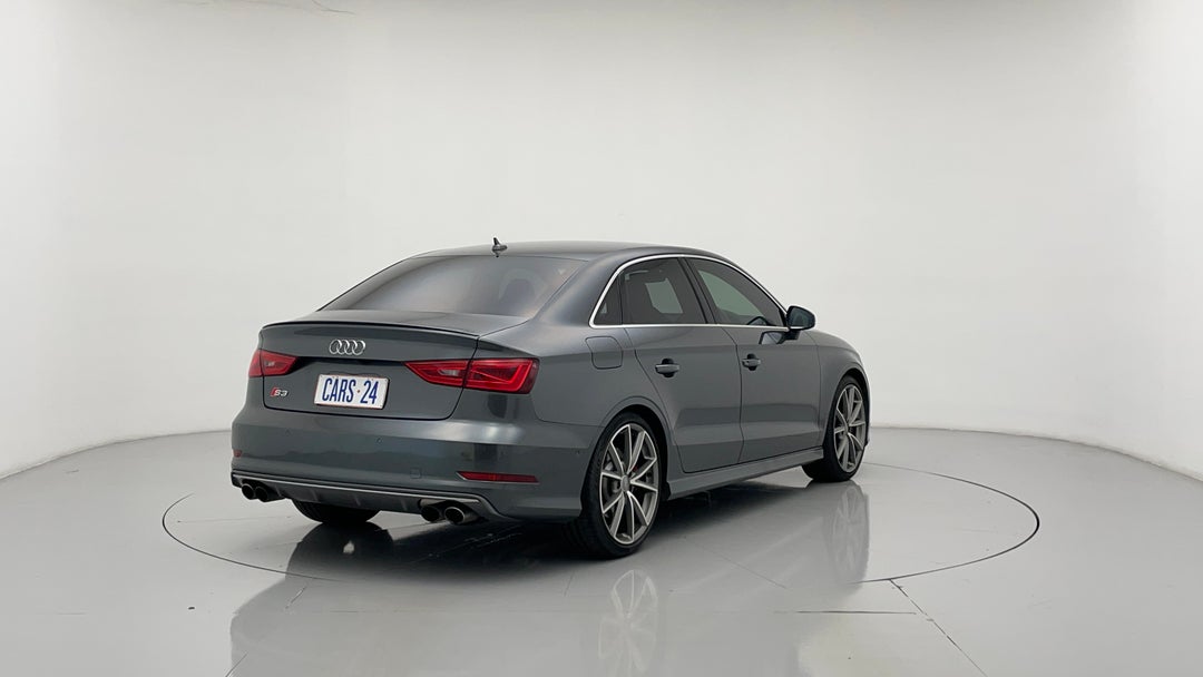 Right Back Diagonal (45- Degree) View