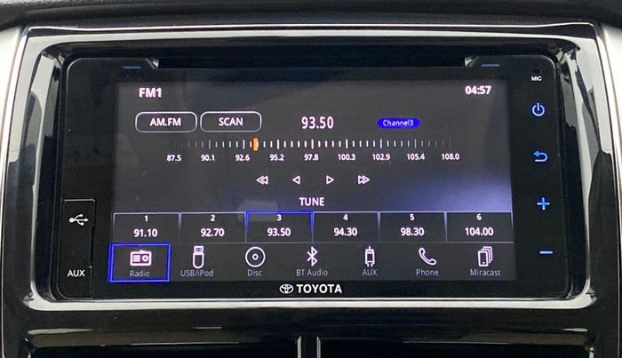 2018 Toyota YARIS V CVT, Petrol, Automatic, 23,418 km, Infotainment System