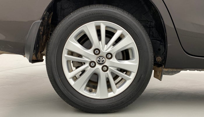 2018 Toyota YARIS V CVT, Petrol, Automatic, 23,418 km, Right Rear Wheel