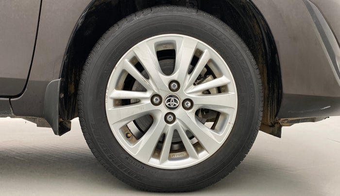 2018 Toyota YARIS V CVT, Petrol, Automatic, 23,418 km, Right Front Wheel