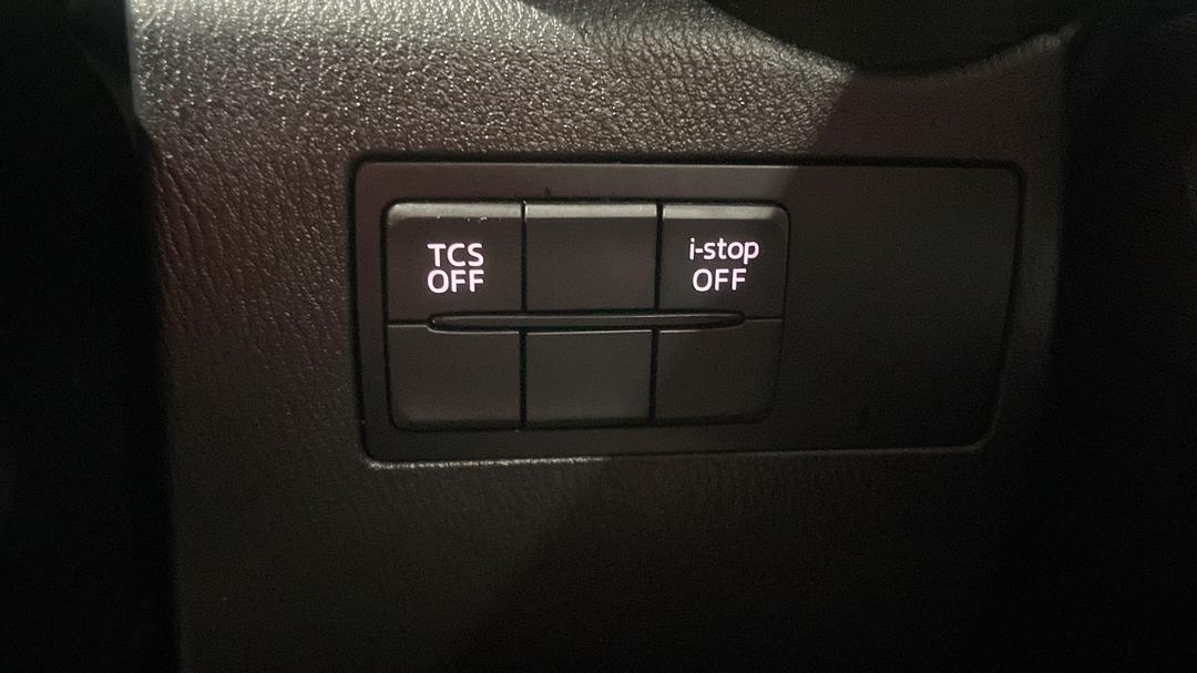 2016 Mazda CX-3 Maxx (FWD), Manual, 75667 km, Utility Switches/Buttons