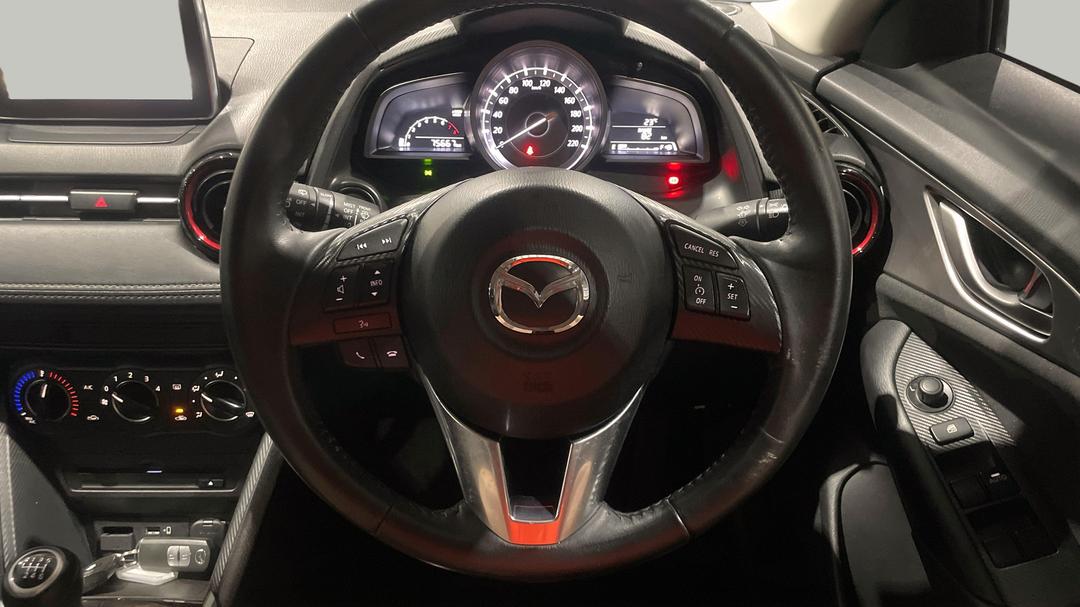 2016 Mazda CX-3 Maxx (FWD), Manual, 75667 km, Steering Wheel Close-up