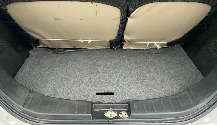 2018 Maruti Wagon R 1.0 VXI AMT, Petrol, Automatic, 25,823 km, Boot Inside View