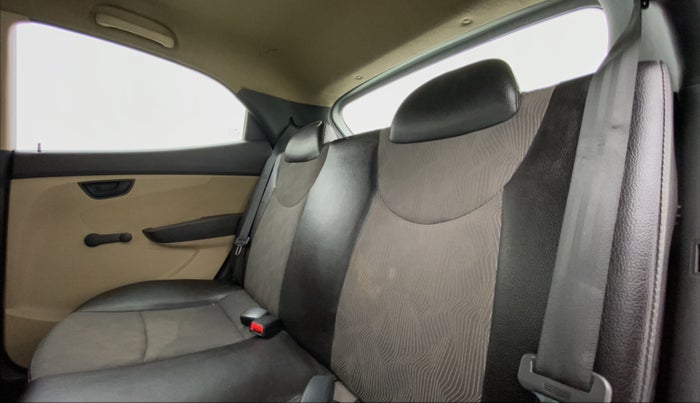 2012 Hyundai Eon ERA +, Petrol, Manual, 60,618 km, Right Side Rear Door Cabin