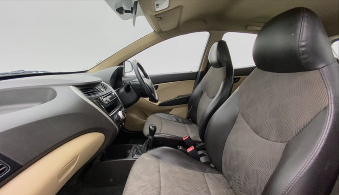 2012 Hyundai Eon ERA +, Petrol, Manual, 60,618 km, Right Side Front Door Cabin