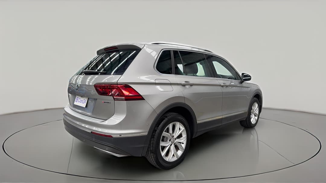 2017 Volkswagen Tiguan 162 Tsi Highline, Automatic, 74722 km, Right Back Diagonal (45- Degree) View