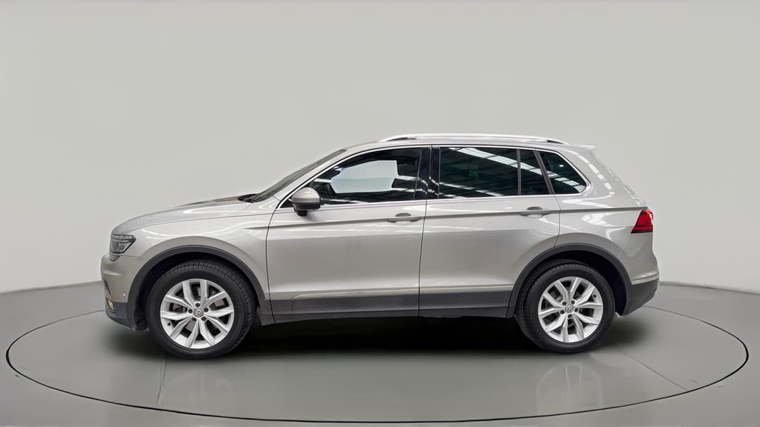 2017 Volkswagen Tiguan 162 Tsi Highline, Automatic, 74722 km, Left Side View