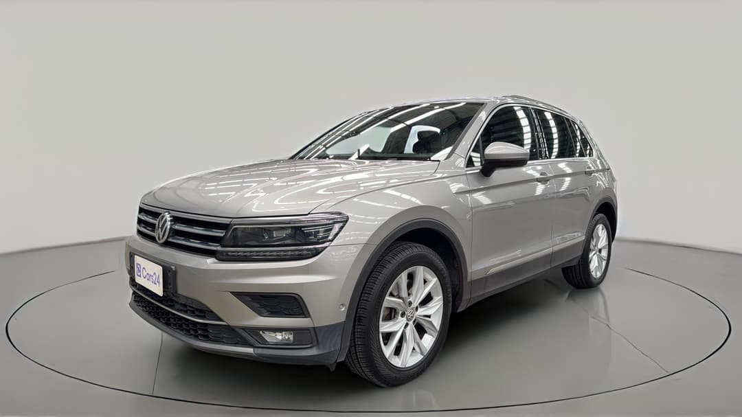 2017 Volkswagen Tiguan 162 Tsi Highline, Automatic, 74722 km, Left Front Diagonal (45- Degree) View