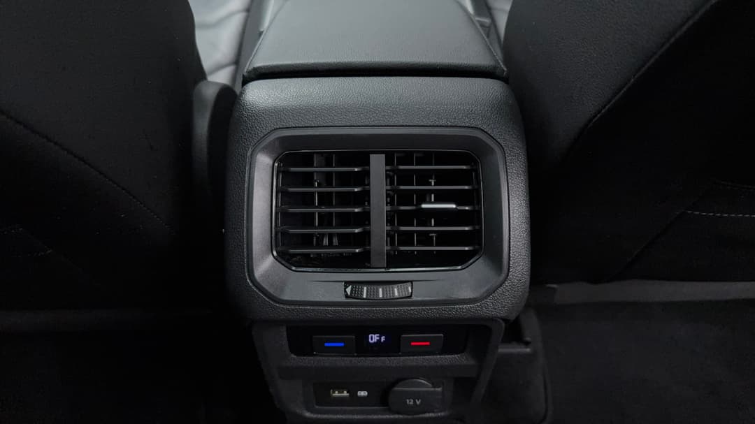 2017 Volkswagen Tiguan 162 Tsi Highline, Automatic, 74722 km, Rear A/C Vent