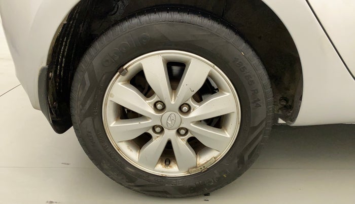 2012 Hyundai i20 SPORTZ 1.4 CRDI, Diesel, Manual, 1,21,540 km, Right Rear Wheel