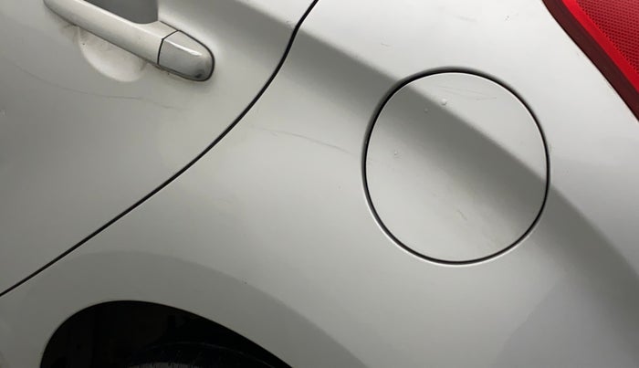 2012 Hyundai i20 SPORTZ 1.4 CRDI, Diesel, Manual, 1,21,540 km, Left quarter panel - Minor scratches