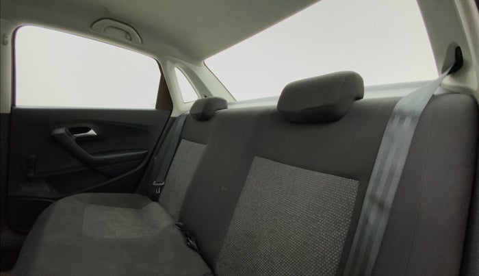 2016 Volkswagen Ameo TRENDLINE 1.2, Petrol, Manual, 28,444 km, Right Side Rear Door Cabin