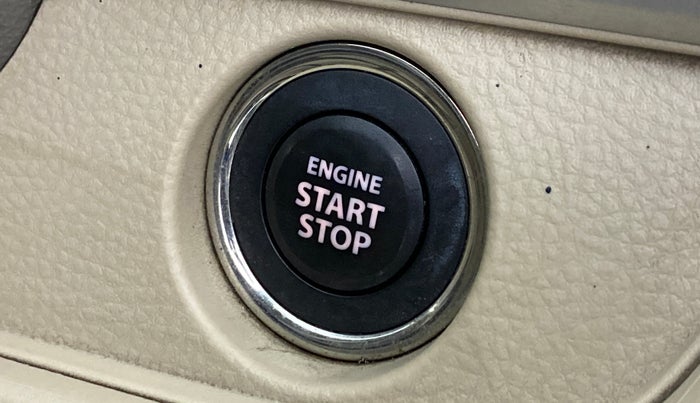 2016 Maruti Ertiga ZDI + SHVS, Diesel, Manual, 86,057 km, Keyless Start/ Stop Button