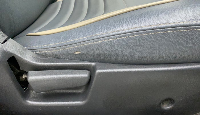 2018 Maruti Alto K10 VXI, Petrol, Manual, 42,564 km, Driver Side Adjustment Panel