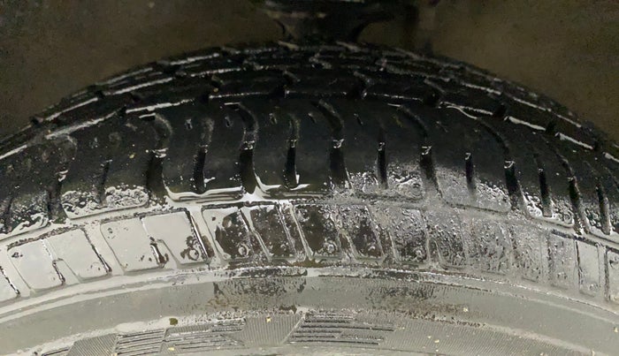 2018 Maruti Alto K10 VXI, Petrol, Manual, 42,564 km, Left Front Tyre Tread