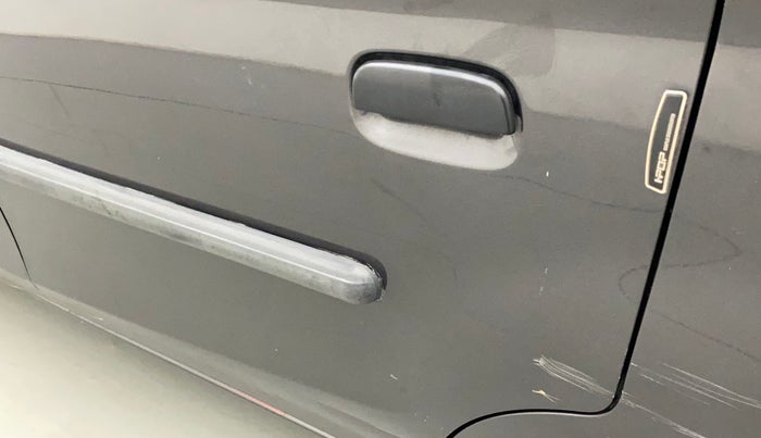 2018 Maruti Alto K10 VXI, Petrol, Manual, 42,564 km, Rear left door - Minor scratches