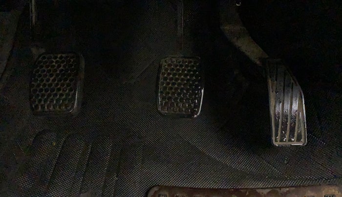 2018 Maruti Alto K10 VXI, Petrol, Manual, 42,564 km, Pedals