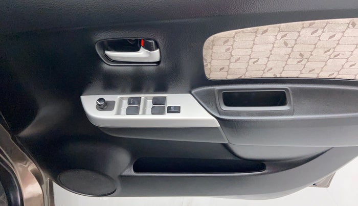 2014 Maruti Wagon R 1.0 VXI, Petrol, Manual, 20,401 km, Driver Side Door Panels Control