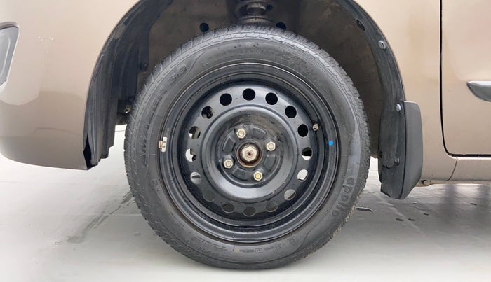 2014 Maruti Wagon R 1.0 VXI, Petrol, Manual, 20,401 km, Left Front Wheel