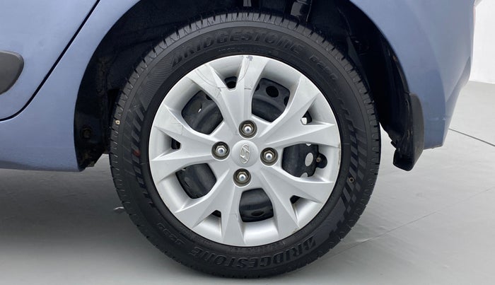 2016 Hyundai Grand i10 SPORTZ 1.2 KAPPA VTVT, Petrol, Manual, 31,939 km, Left Rear Wheel