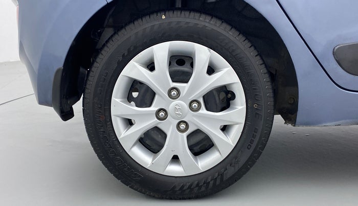 2016 Hyundai Grand i10 SPORTZ 1.2 KAPPA VTVT, Petrol, Manual, 31,939 km, Right Rear Wheel