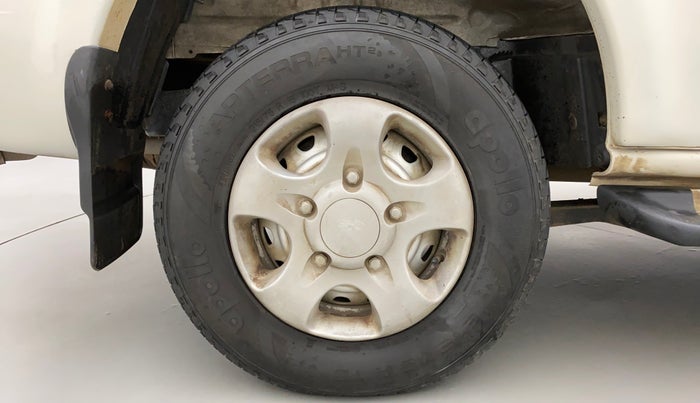 2016 Mahindra Scorpio S2, Diesel, Manual, 1,19,633 km, Right Rear Wheel